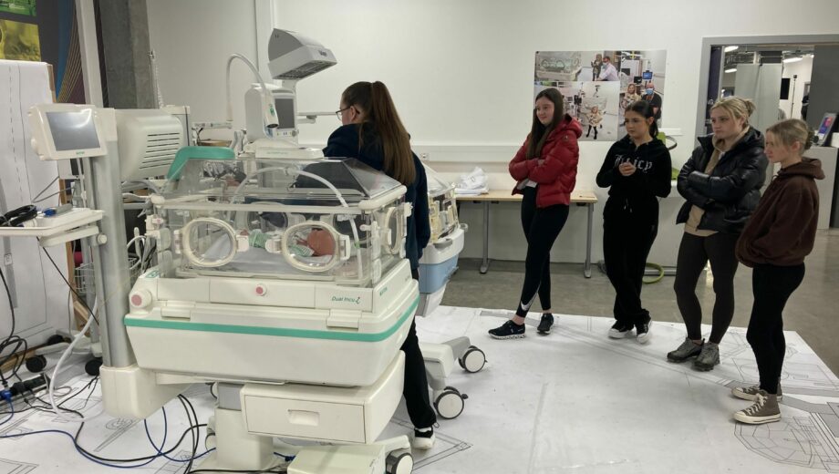 Students at Alder Hey hospital