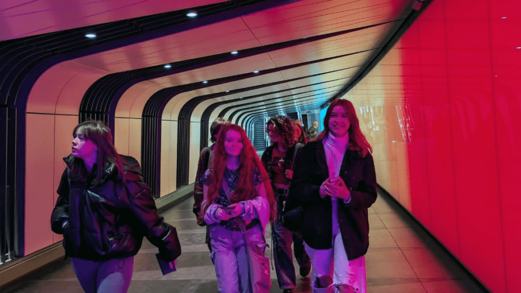 Carmel Art students visit UAL London.