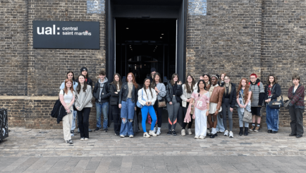 Carmel art students visit Saint Martins in London.