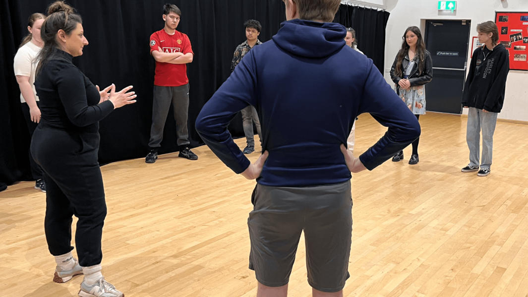 Carmel students enjoy vocal and singing masterclass with Manny Crooks