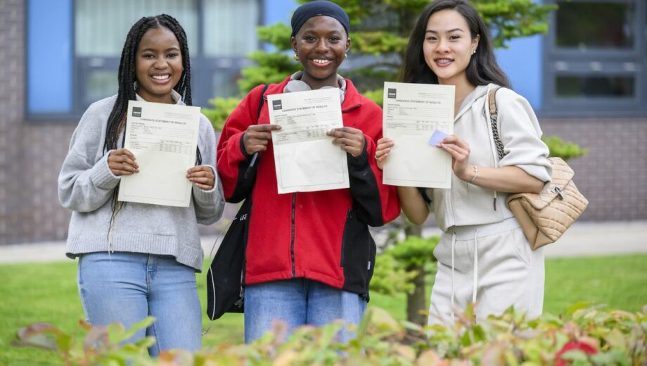 66.6% of Carmel College's Class of 2024 achieves top grades (A*-B / Dist*-Dist)