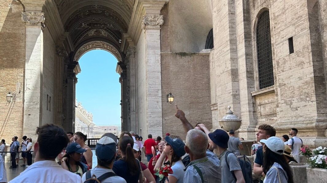 History students seeing the sights of Rome