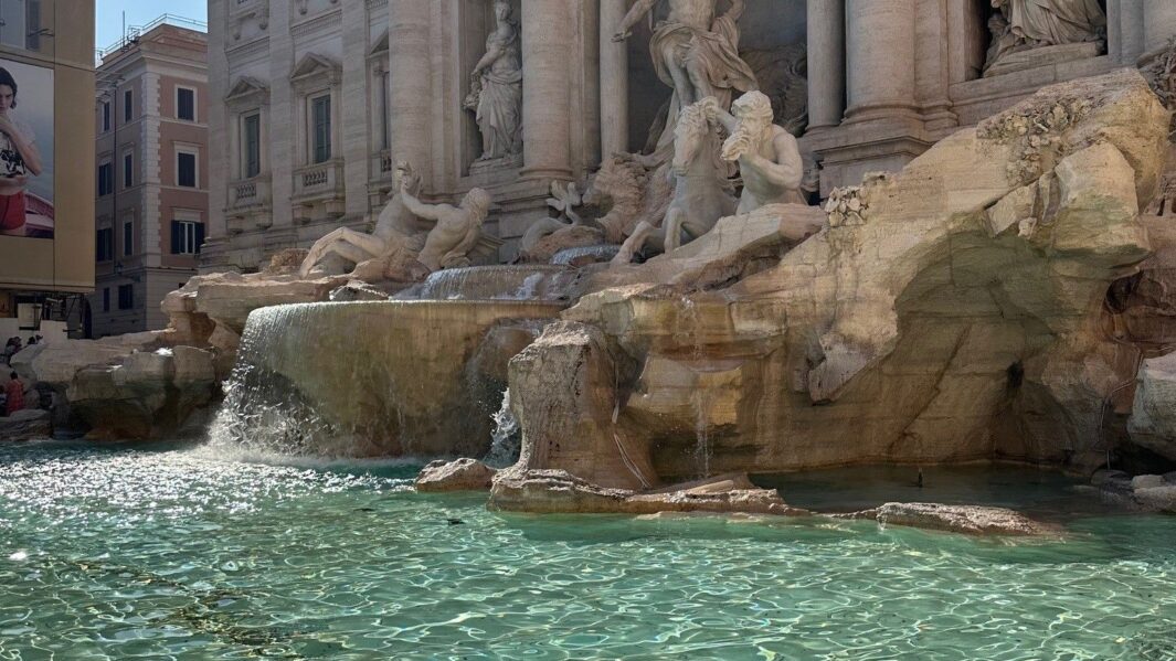 History students seeing the sights of Rome