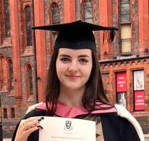 Photo of alumni student Cara Hoarty on her graduation at the uni of Liverpool