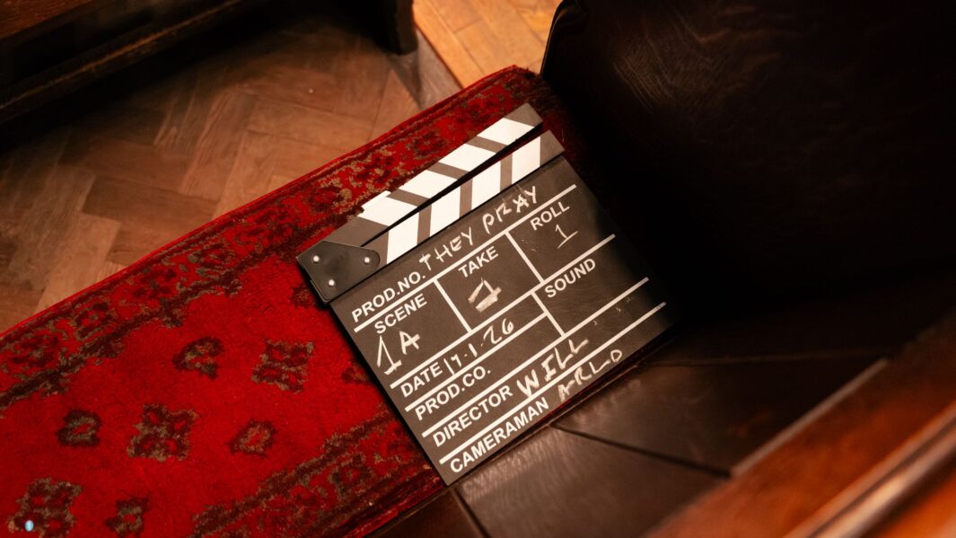 Film clipper board
